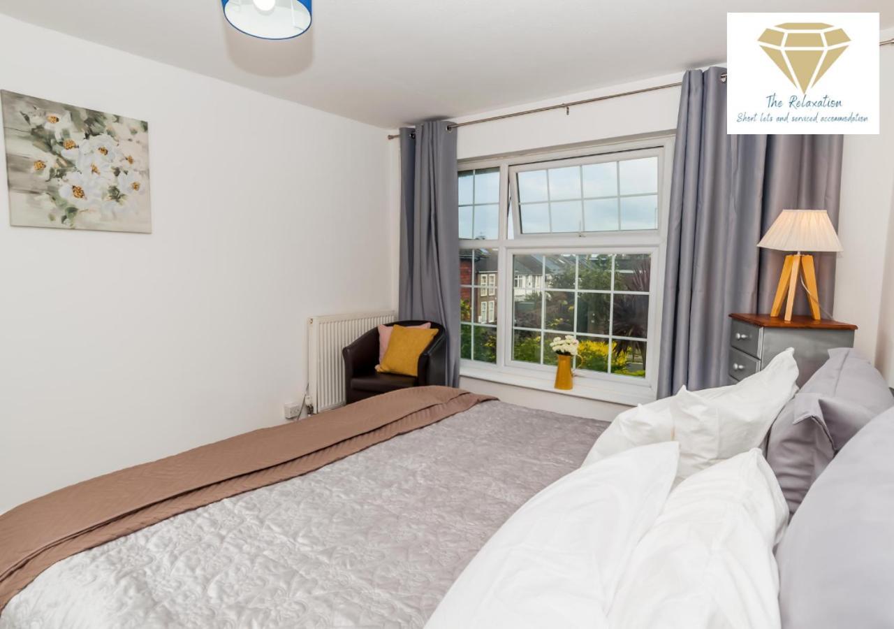2 Bed Apartment-5 Guests - Business-Relocation-Parking - The Brighton Short Stay & Serviced Apartments エクステリア 写真